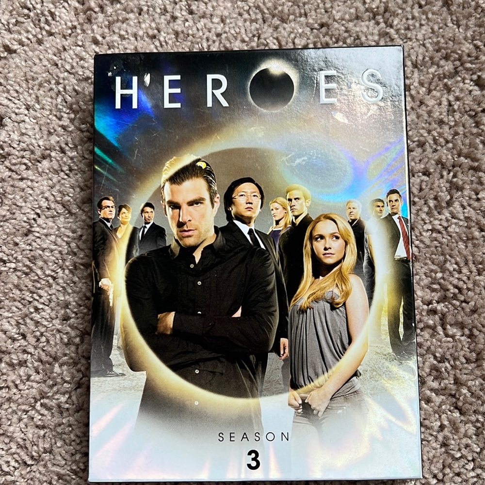 Heros season 3 DVD set EUC